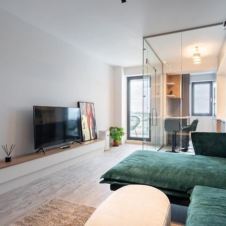 Classy Sassy - Elegant Escape In Timpuri Noi Bucureşti Eksteriør bilde